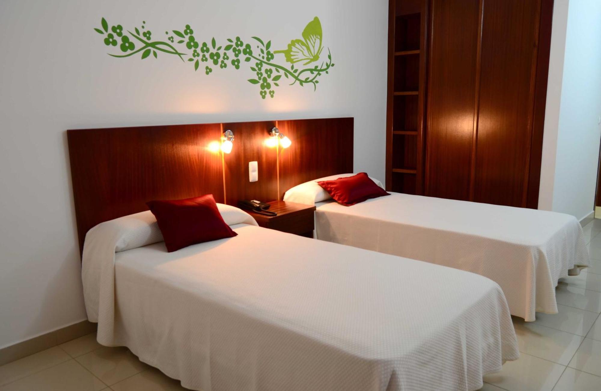 Hotel Livvo Don Paco Mindelo Bagian luar foto