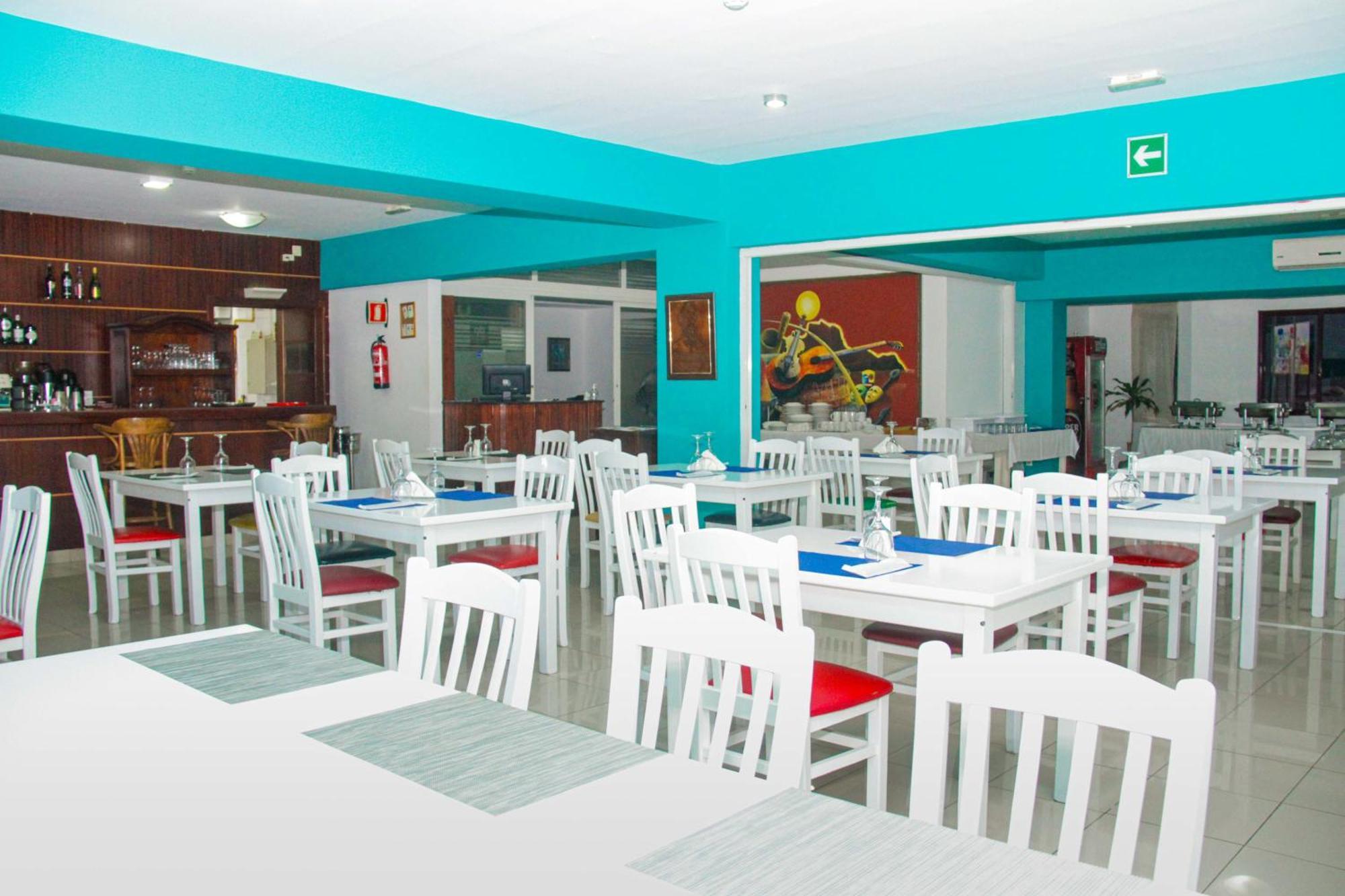 Hotel Livvo Don Paco Mindelo Bagian luar foto