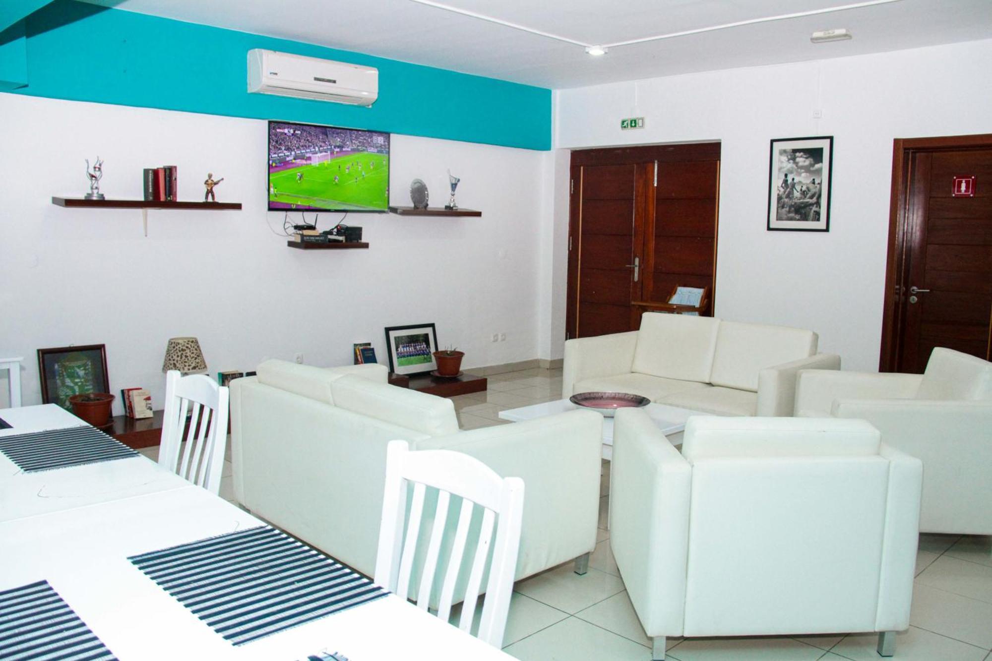 Hotel Livvo Don Paco Mindelo Bagian luar foto