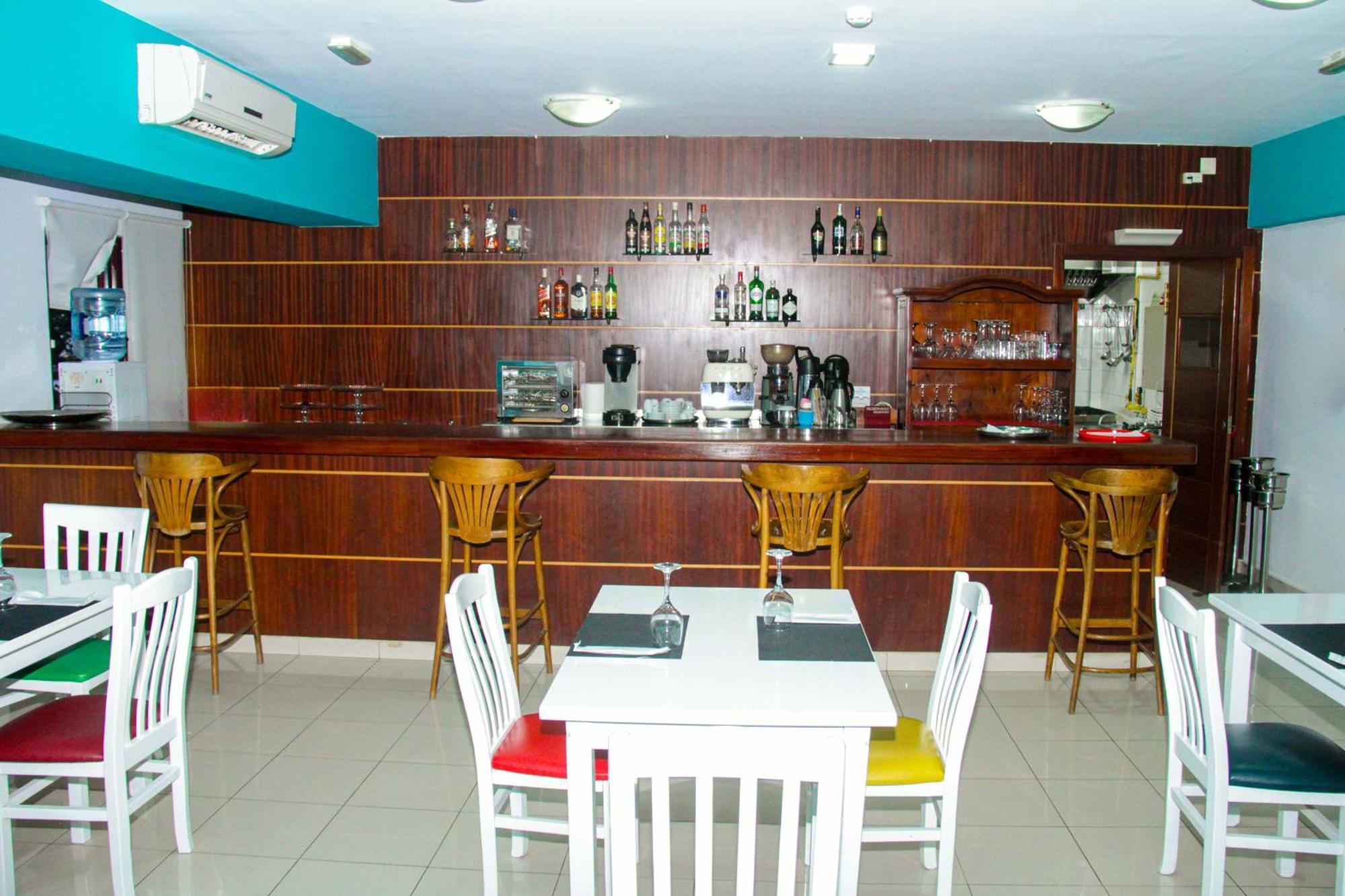 Hotel Livvo Don Paco Mindelo Bagian luar foto